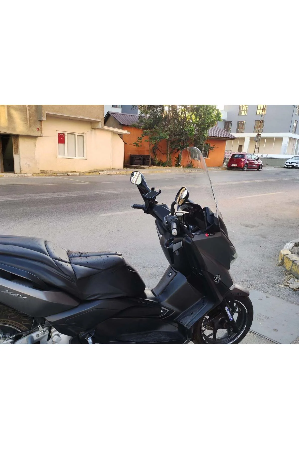 Yamaha Xmax Ön Cam 2014-2017 Model 58cm Şeffaf Renkli 4mm