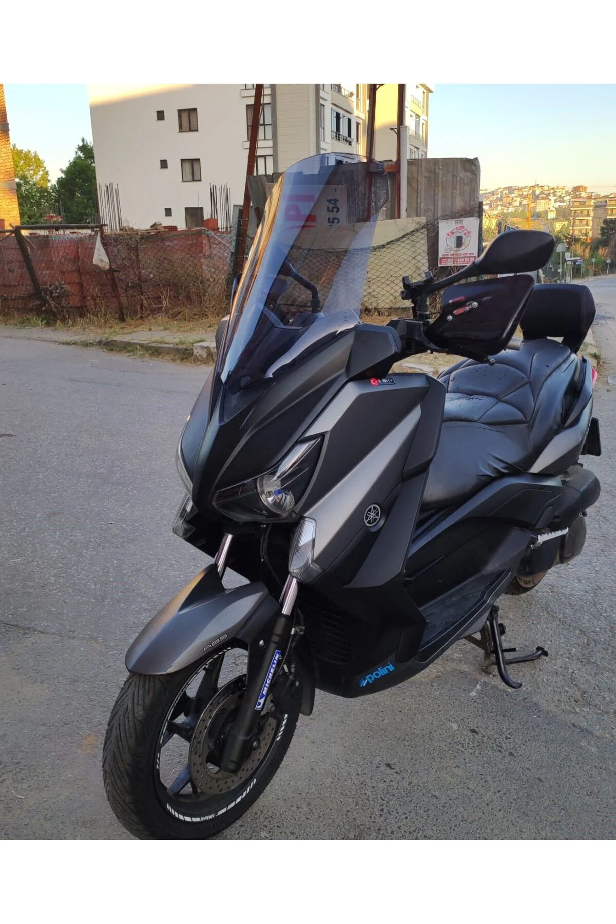 Yamaha Xmax Ön Cam 2014-2017 Model 58cm Füme Renkli 4mm