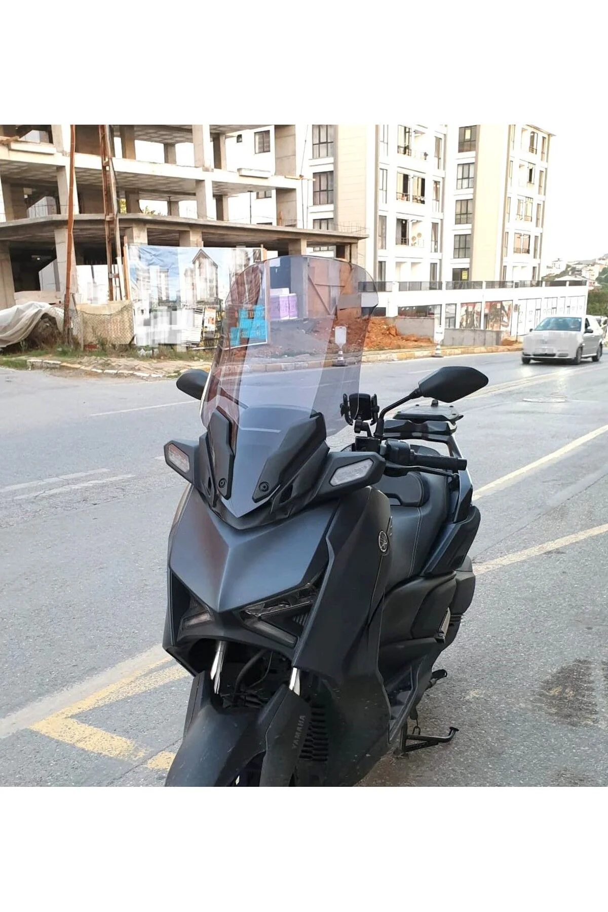 Yamaha Xmax Ön Cam 2023-2026 Model 65cm Füme Renkli 4mm