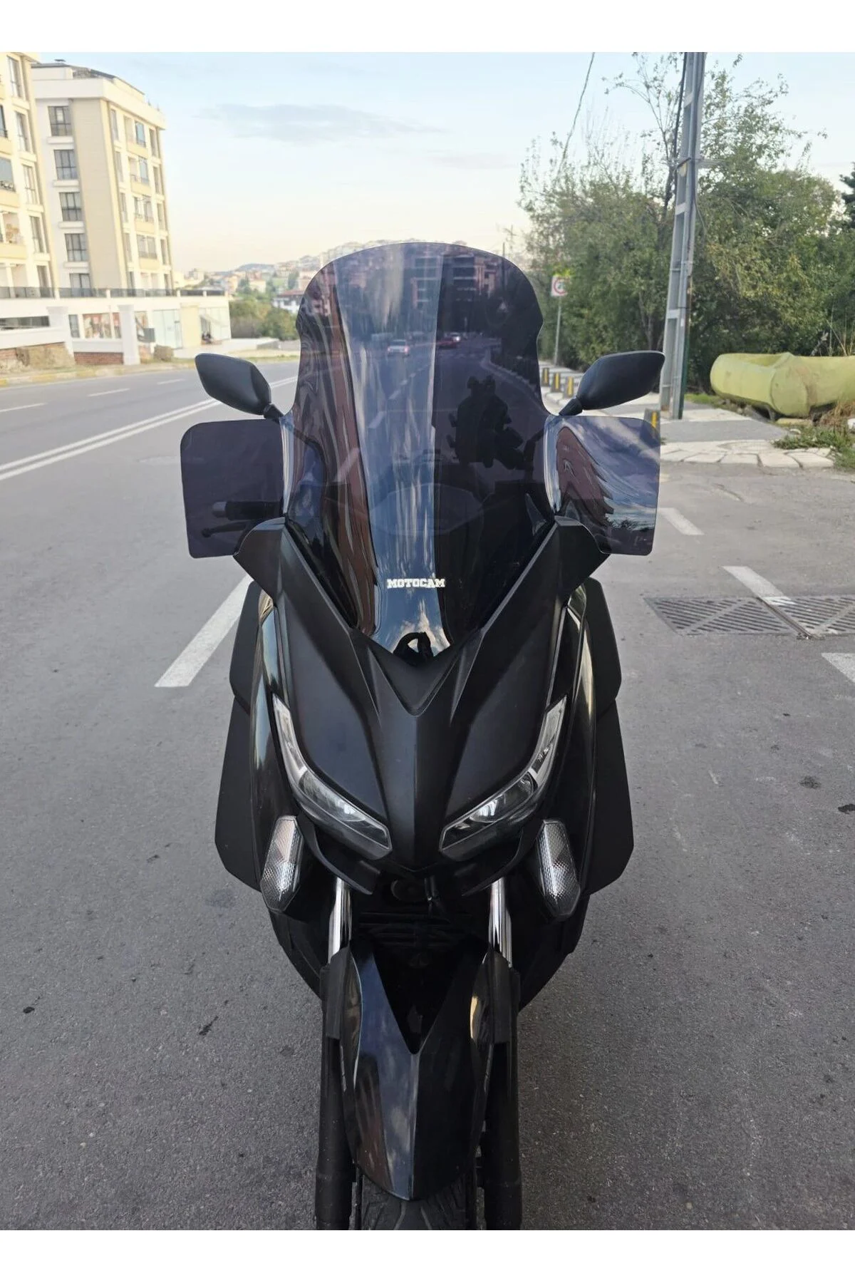 Yamaha Xmax Ön Cam 2014-2017 Model 59cm Siyah Renkli 4mm ELCİKLİ