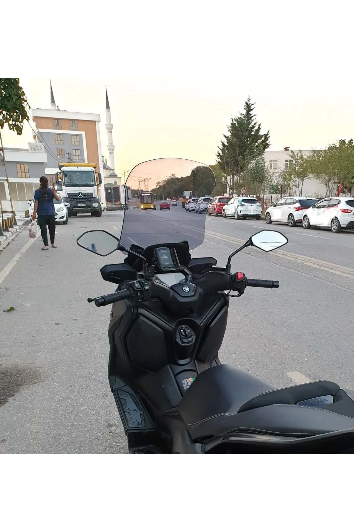 Yamaha Xmax Ön Cam 2023-2026 Model 65cm Füme Renkli 4mm