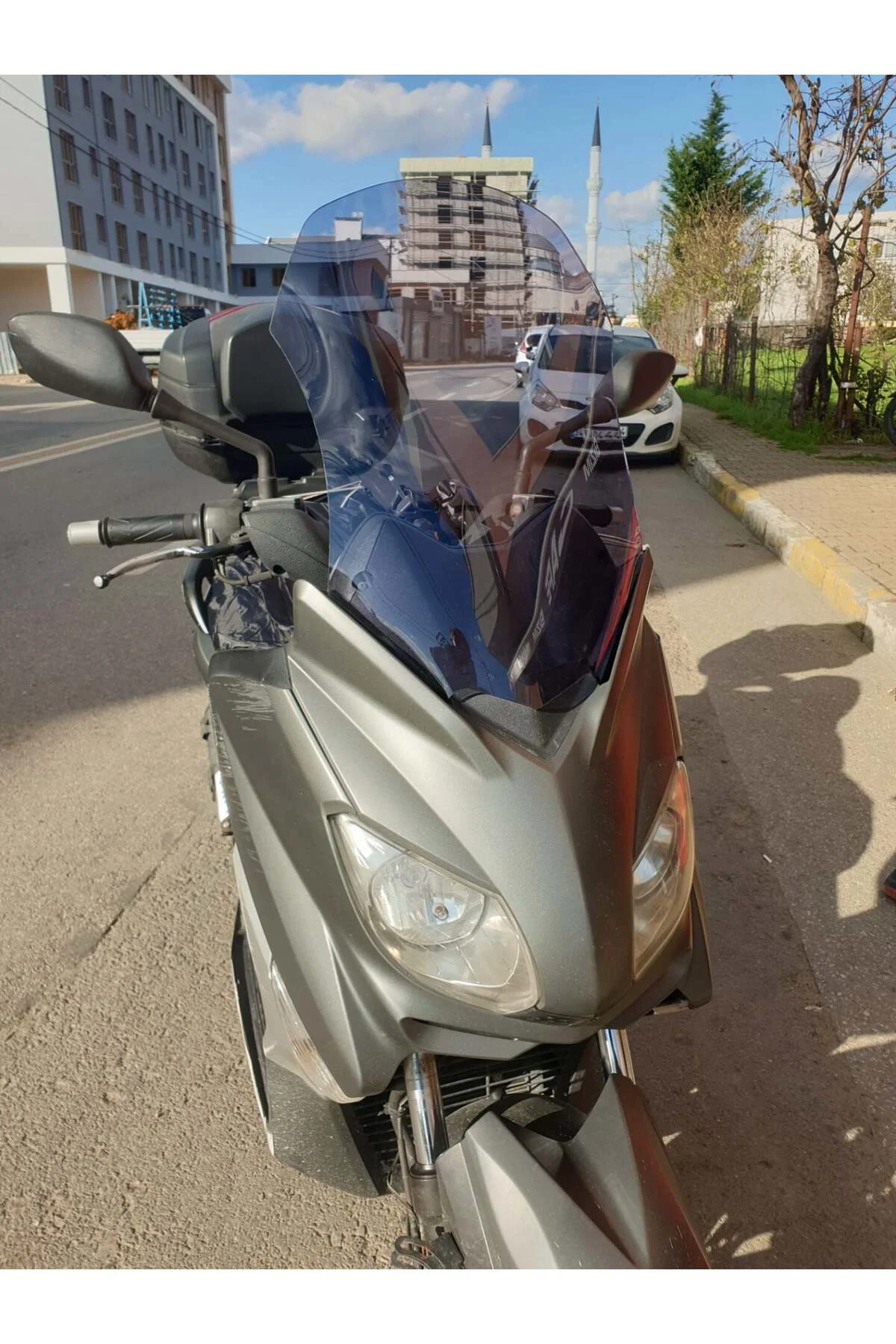 Yamaha Xmax Ön Cam 2011-2013 Model 55cm Füme Renkli 4mm