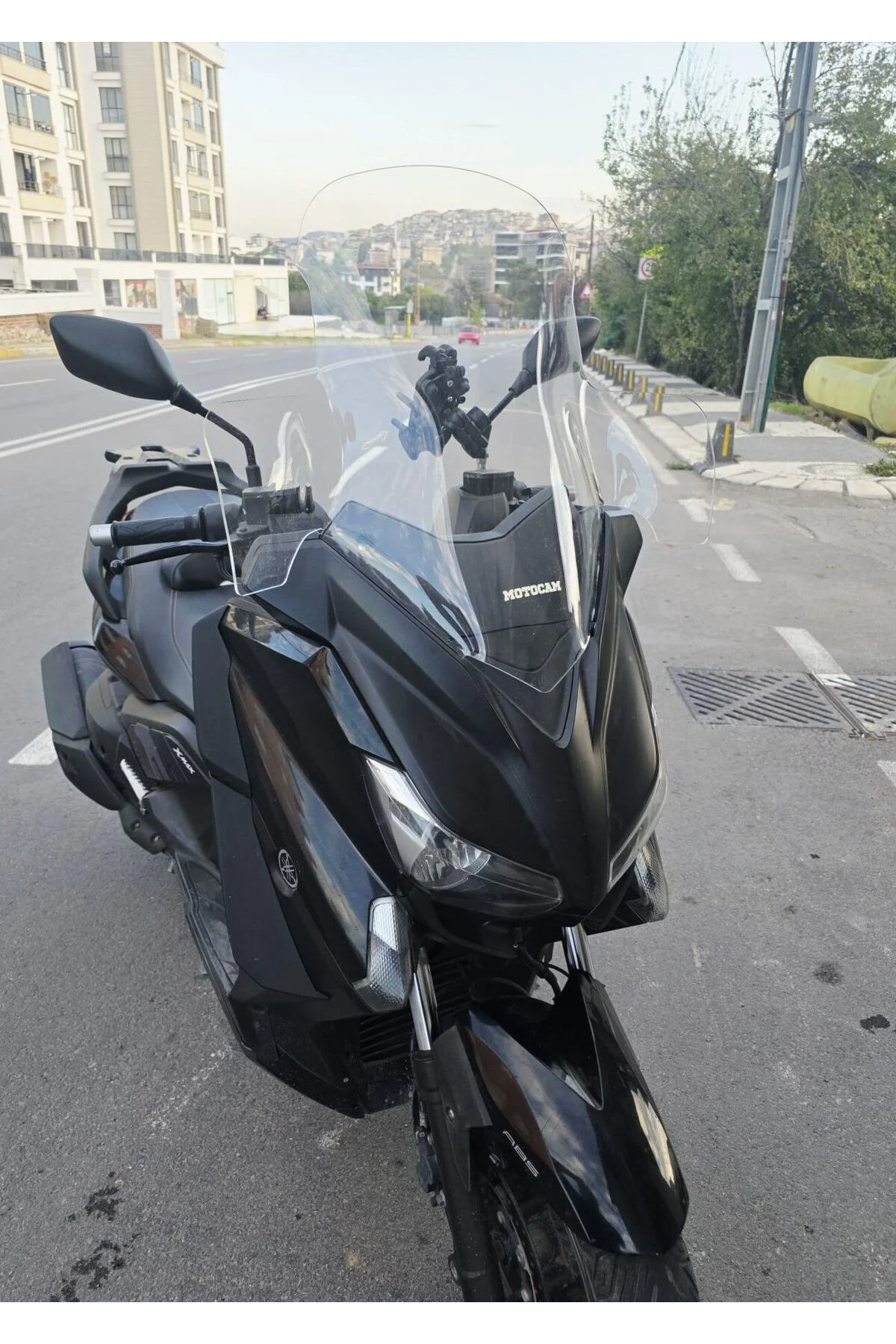 Yamaha Xmax Ön Cam 2014-2017 Model 59cm Şeffaf Renkli 4mm ELCİKLİ