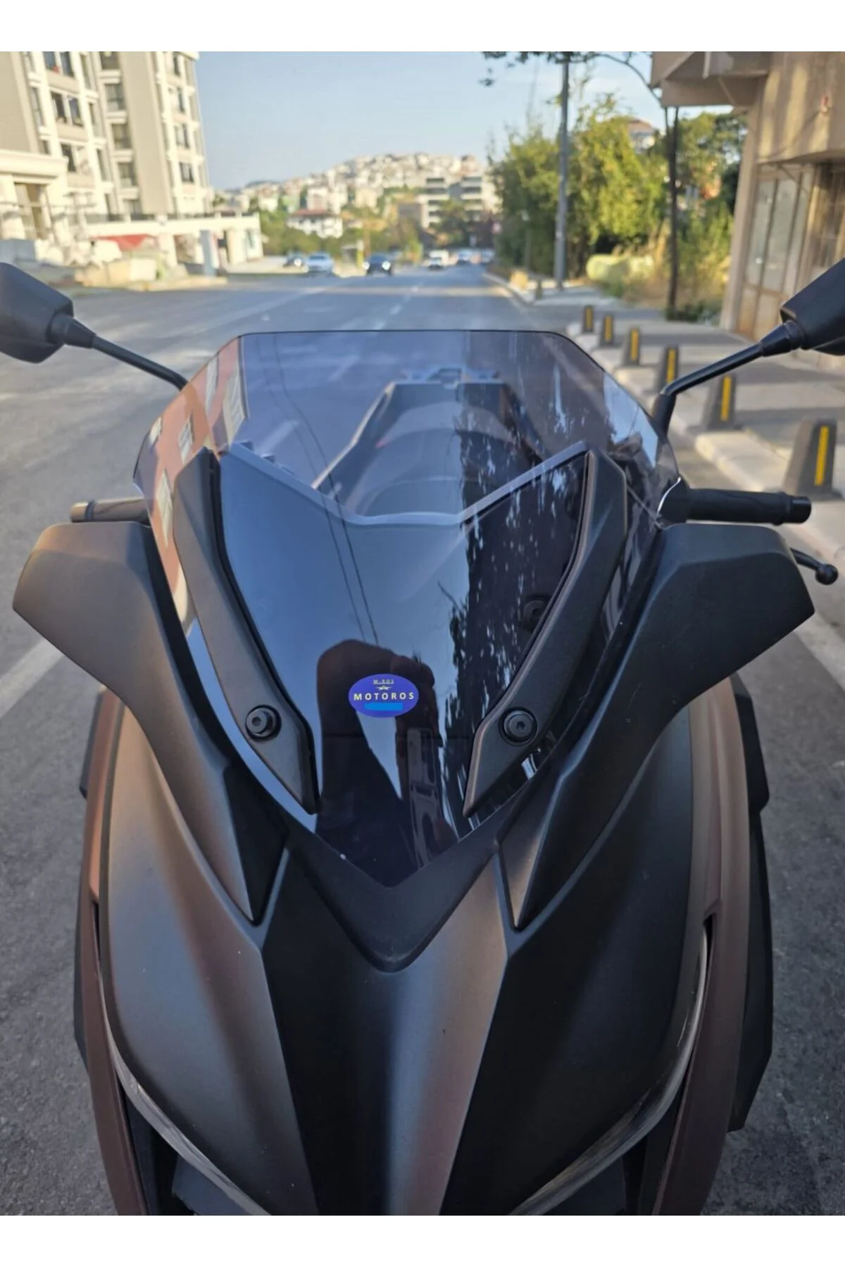 Yamaha Xmax Ön Cam 2018-2022 Model 36cm Füme Renkli 4mm SPORTİF