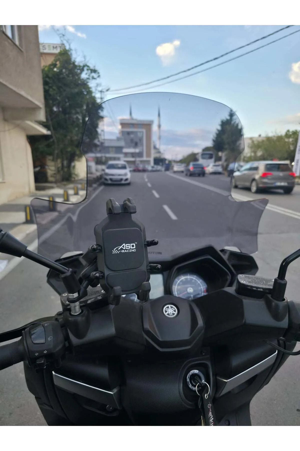 Yamaha Xmax Ön Cam 2014-2017 Model 59cm Füme Renkli 4mm ELCİKLİ