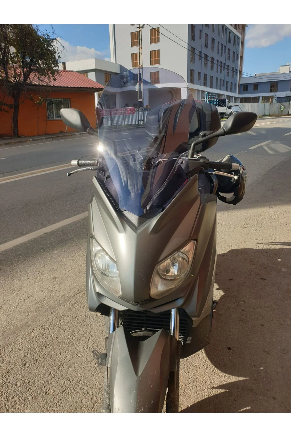 Yamaha Xmax Ön Cam 2011-2013 Model 55cm Füme Renkli 4mm
