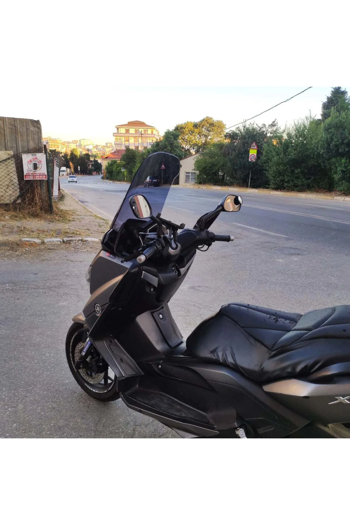 Yamaha Xmax Ön Cam 2014-2017 Model 58cm Füme Renkli 4mm