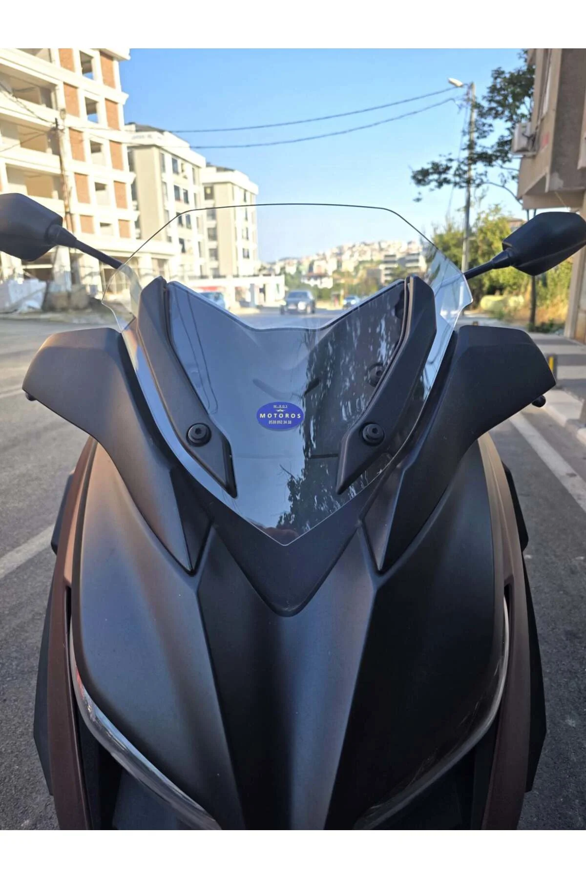 Yamaha Xmax Ön Cam 2018-2022 Model 36cm Şeffaf Renkli 4mm SPORTİF