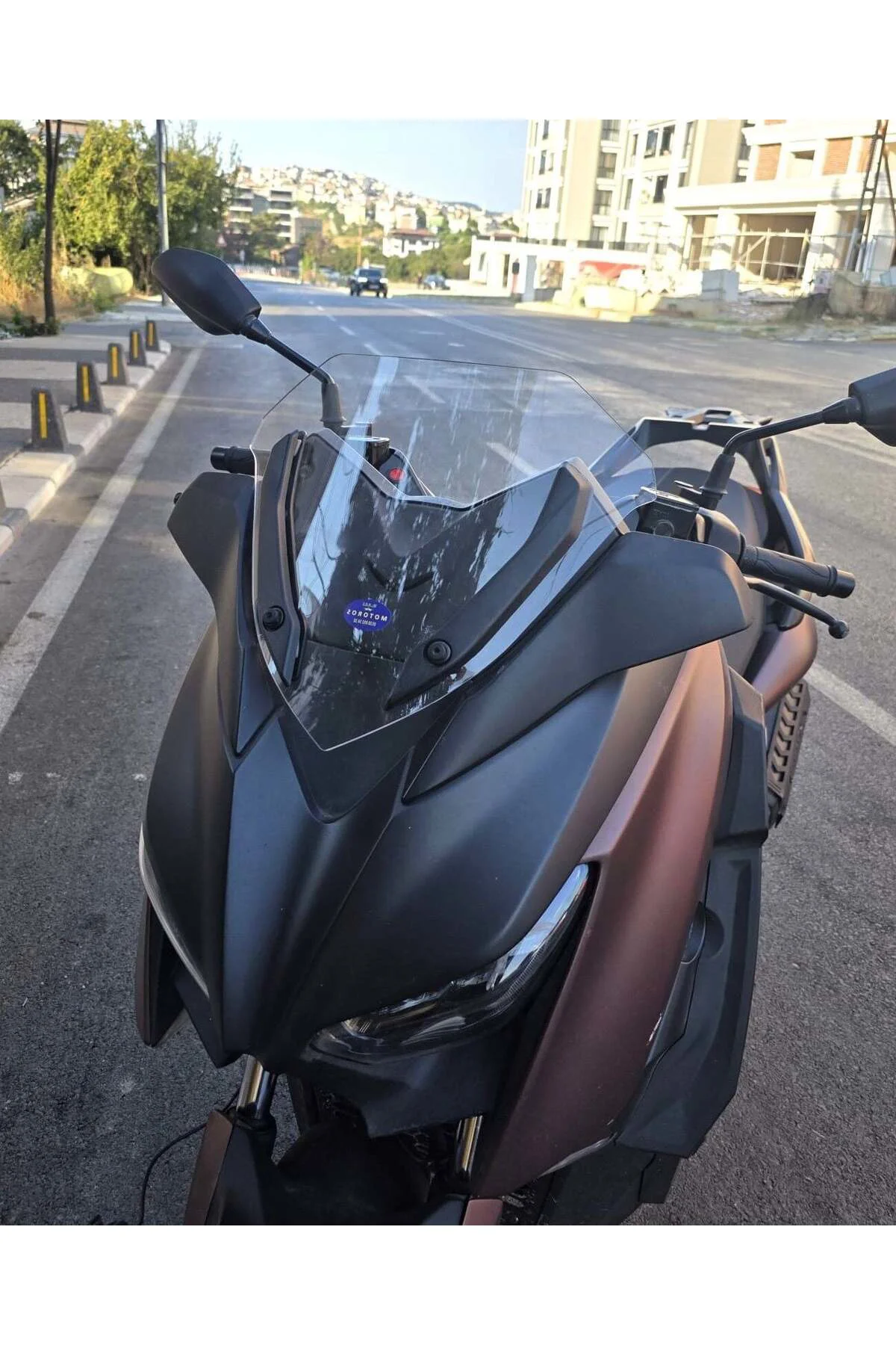 Yamaha Xmax Ön Cam 2018-2022 Model 36cm Şeffaf Renkli 4mm SPORTİF