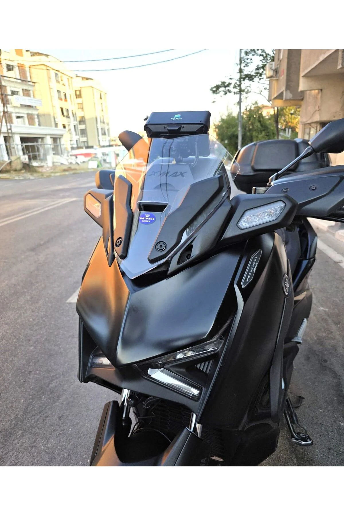 Yamaha Xmax Ön Cam 2023-2026 Model 36cm Şeffaf Renkli 4mm SPORTİF