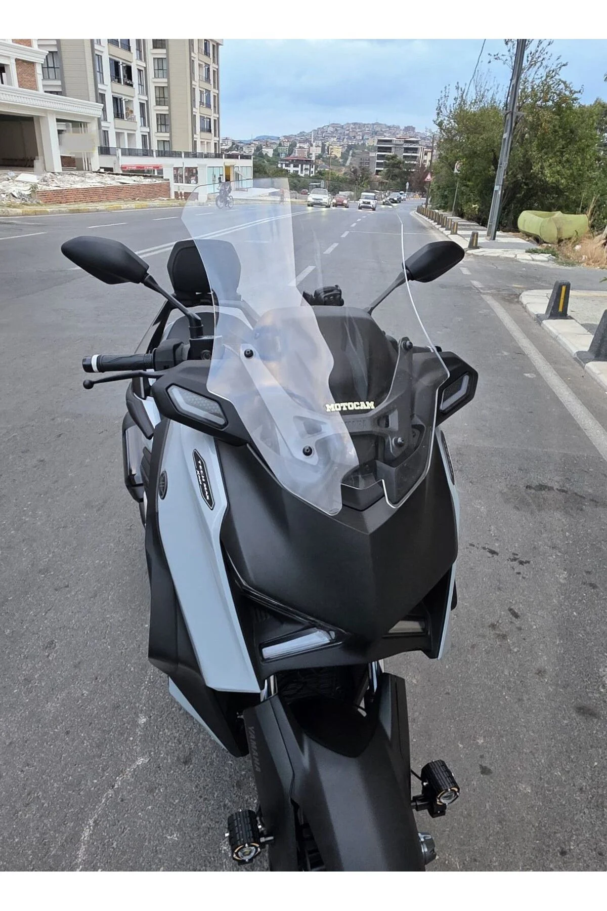 Yamaha Xmax Techmax Ön Cam 2025-2026 Model 63cm Şeffaf Renkli 4mm