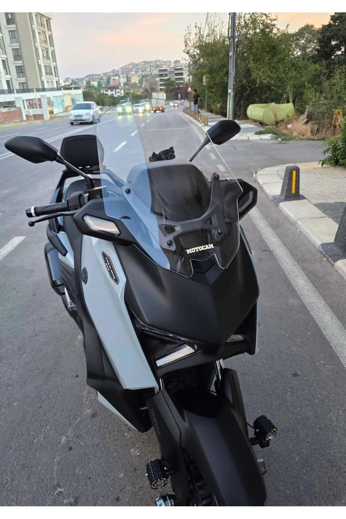 Yamaha Xmax Techmax Ön Cam 2025-2026 Model 52cm Şeffaf Renkli 4mm