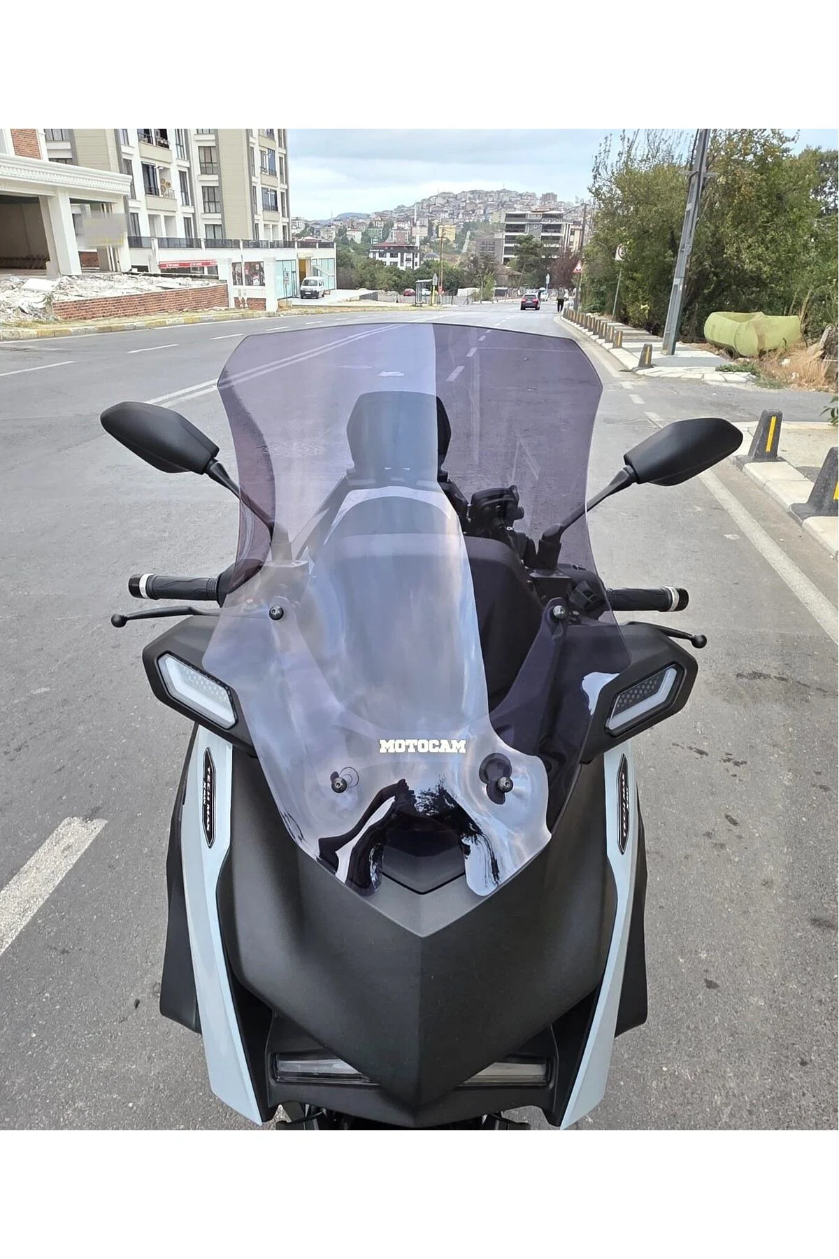 Yamaha Xmax Techmax Ön Cam 2025-2026 Model 63cm Füme Renkli 4mm A