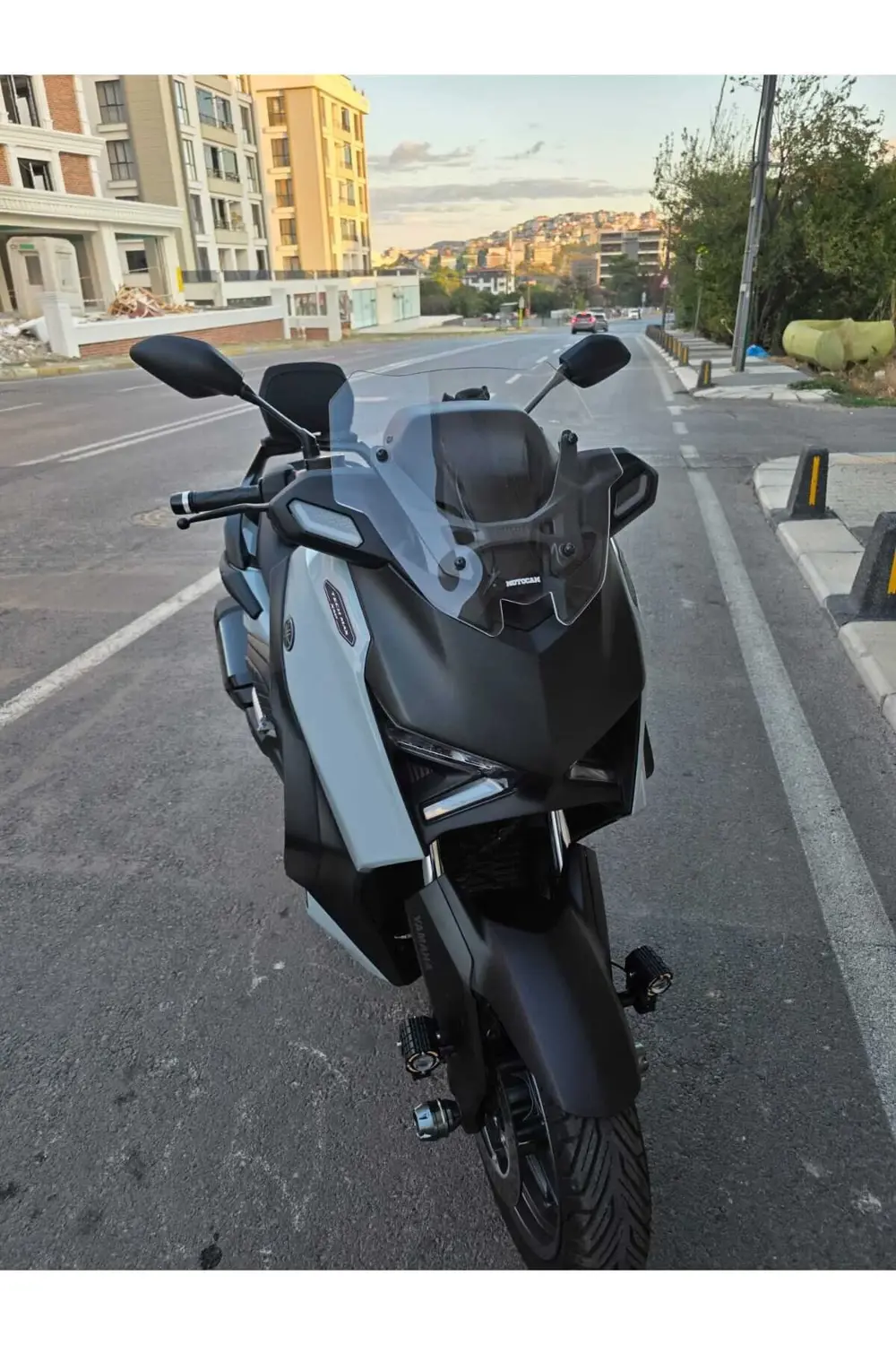 Yamaha Xmax Techmax Siperlik Ön Cam 2025 Model 39cm Şeffaf Renkli