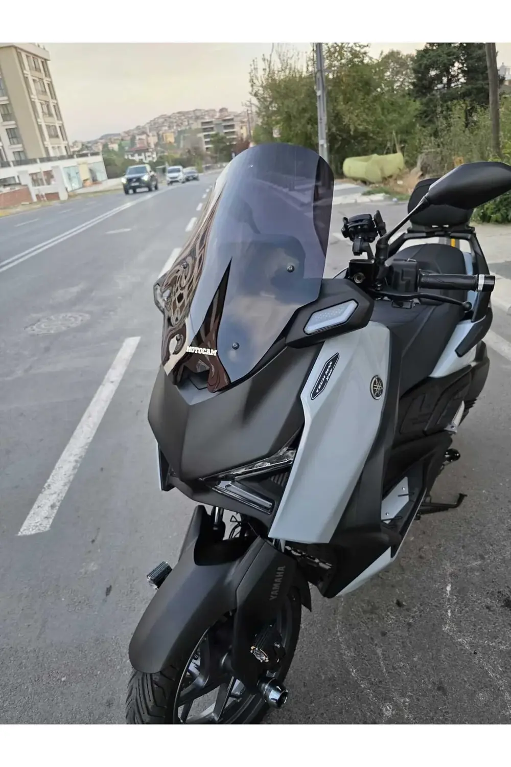 Yamaha Xmax Techmax Siperlik Ön Cam 2025 Model 52cm Siyah Renkli