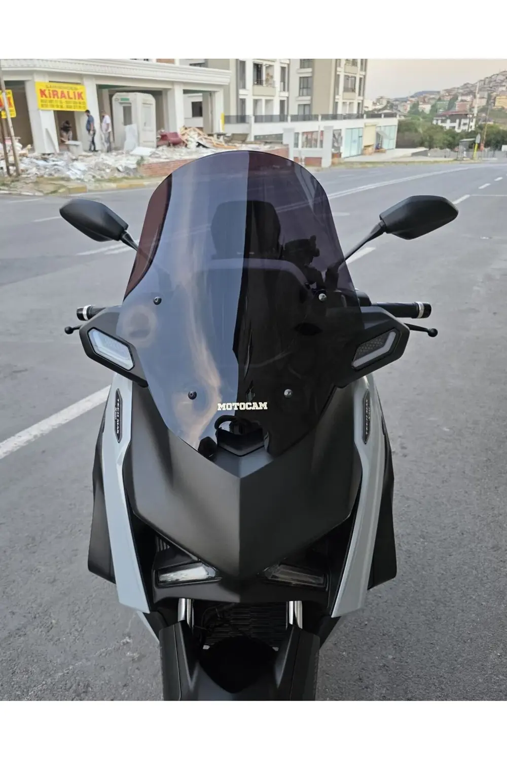 Yamaha Xmax Techmax Siperlik Ön Cam 2025 Model 52cm Siyah Renkli