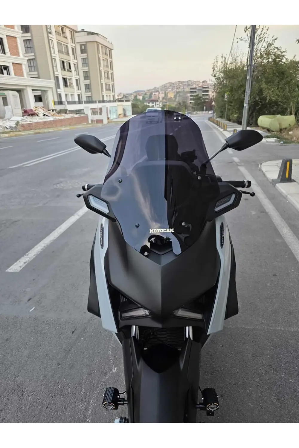 Yamaha Xmax Techmax Siperlik Ön Cam 2025 Model 52cm Siyah Renkli