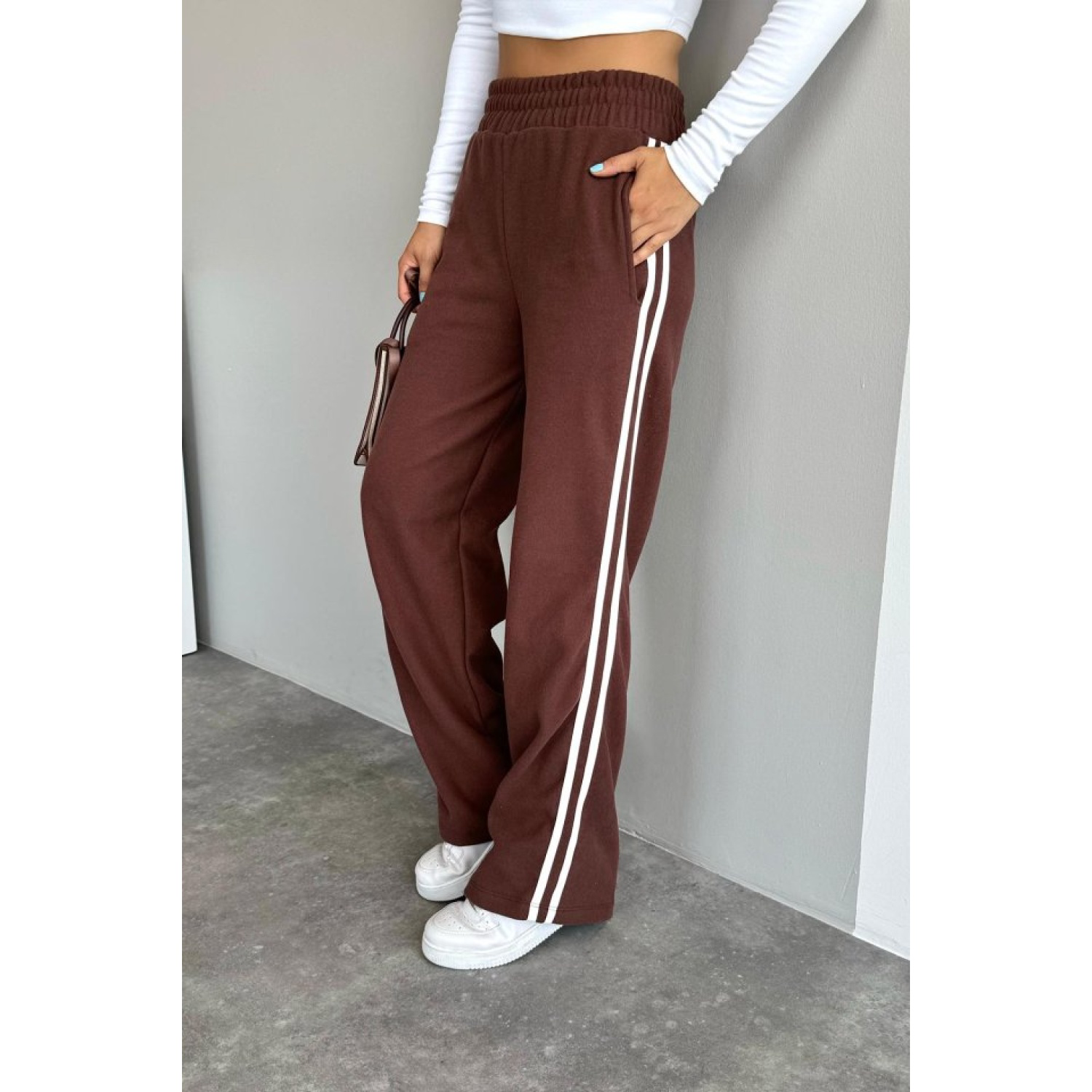 Yandan Şeritli Eşofman - KAHVE Yandan Şeritli Eşofman - KAHVE