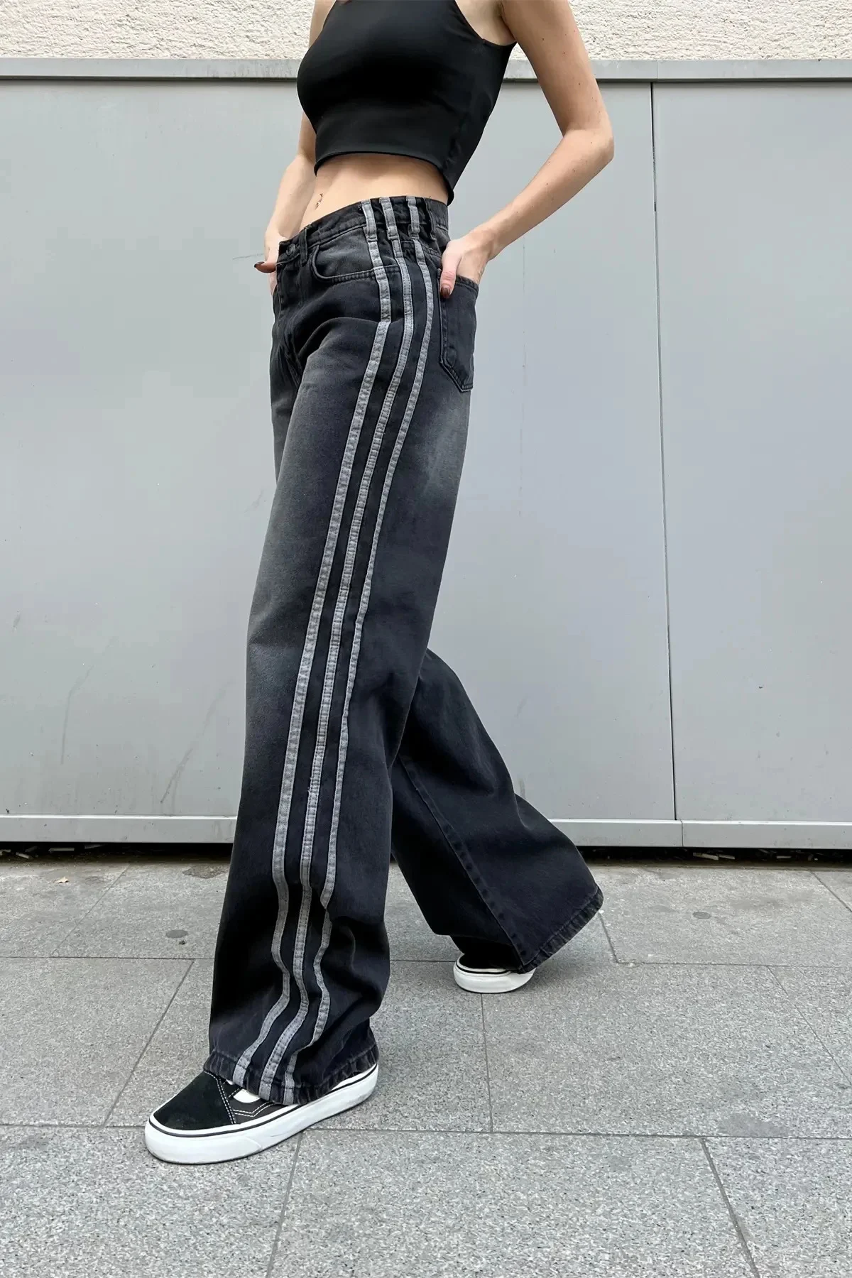 Yanı Şeritli Yıkamalı Baggy Jean