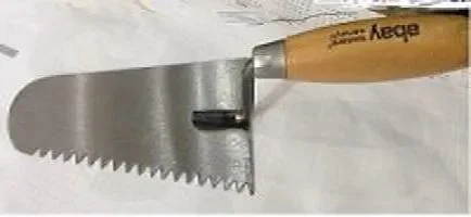 Yanı Sivri Dişli Mala 22 No – Sıva ve Harç İşleri İçin Dayanıklı Çelik Mala Fiyatı, Yorumları ve Özellikleri