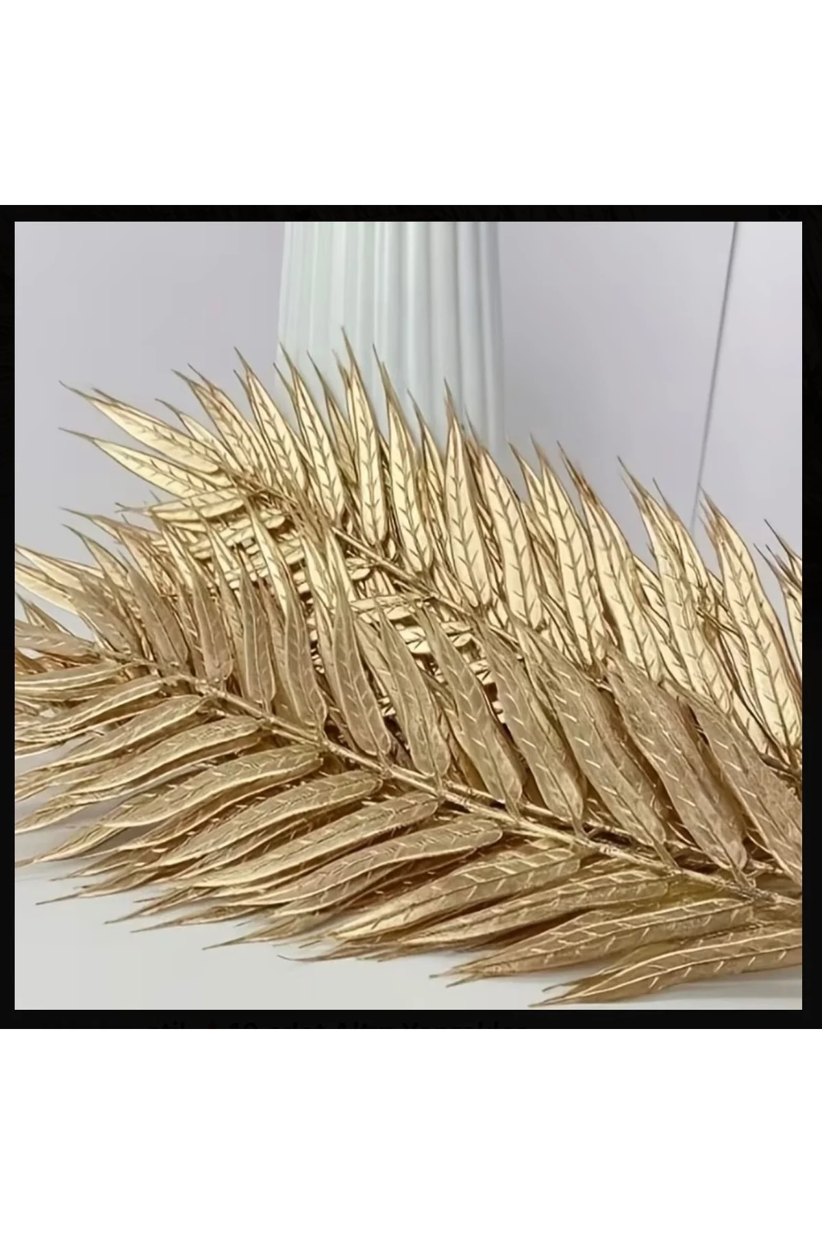 Yapay Gold Palmiye / Eğrelti Otu Dalı 10'lu Set (40 cm) – Altın Sarısı Vazo Aranjman Süsü Yapay Gold Palmiye / Eğrelti Otu Dalı 10'lu Set (40 cm) – Altın Sarısı Vazo Aranjman Süsü