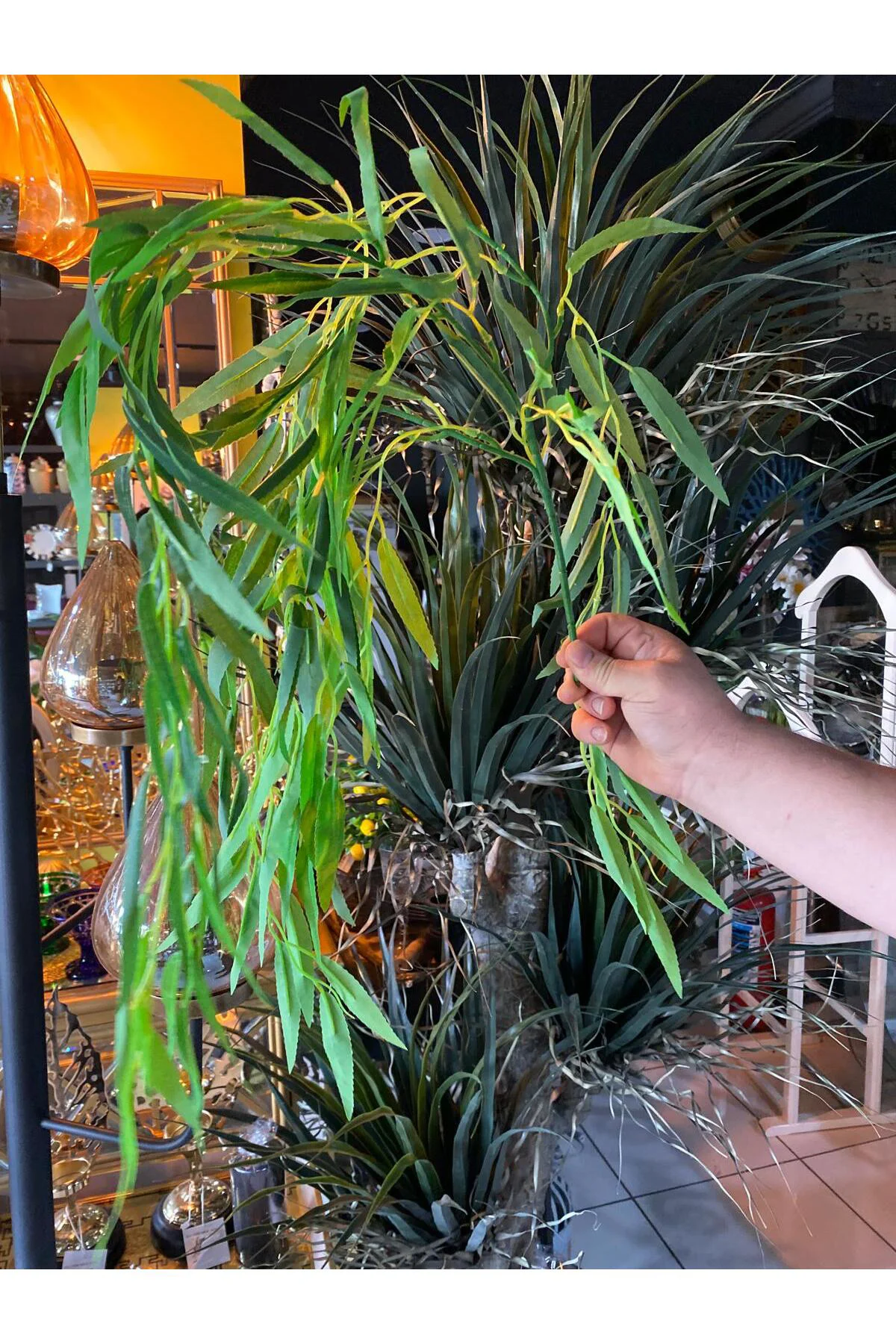Yapay Sarkan Söğüt Dalı 90 cm Yapay Sarkan Söğüt Dalı 90 cm