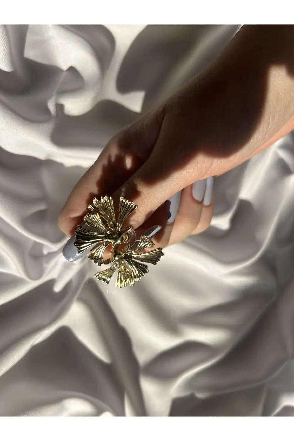 Atelier Emine Yaprak Desen Şık Küpe