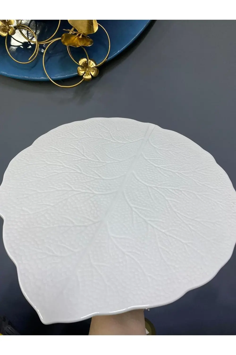 Yaprak Model Pasta Sunum Standı