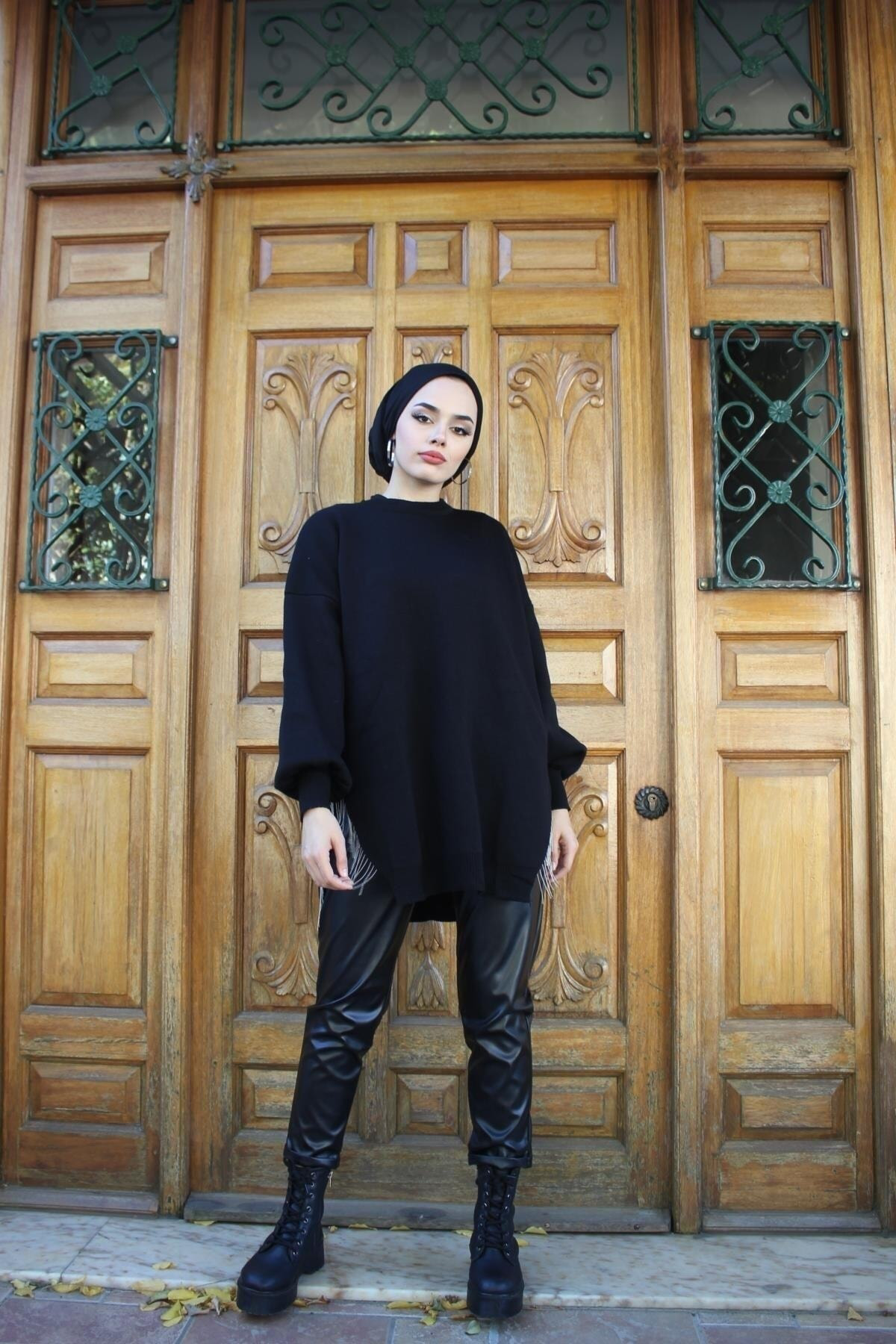 Şule Giyim Yarı Zincirli Triko Tunik Siyah