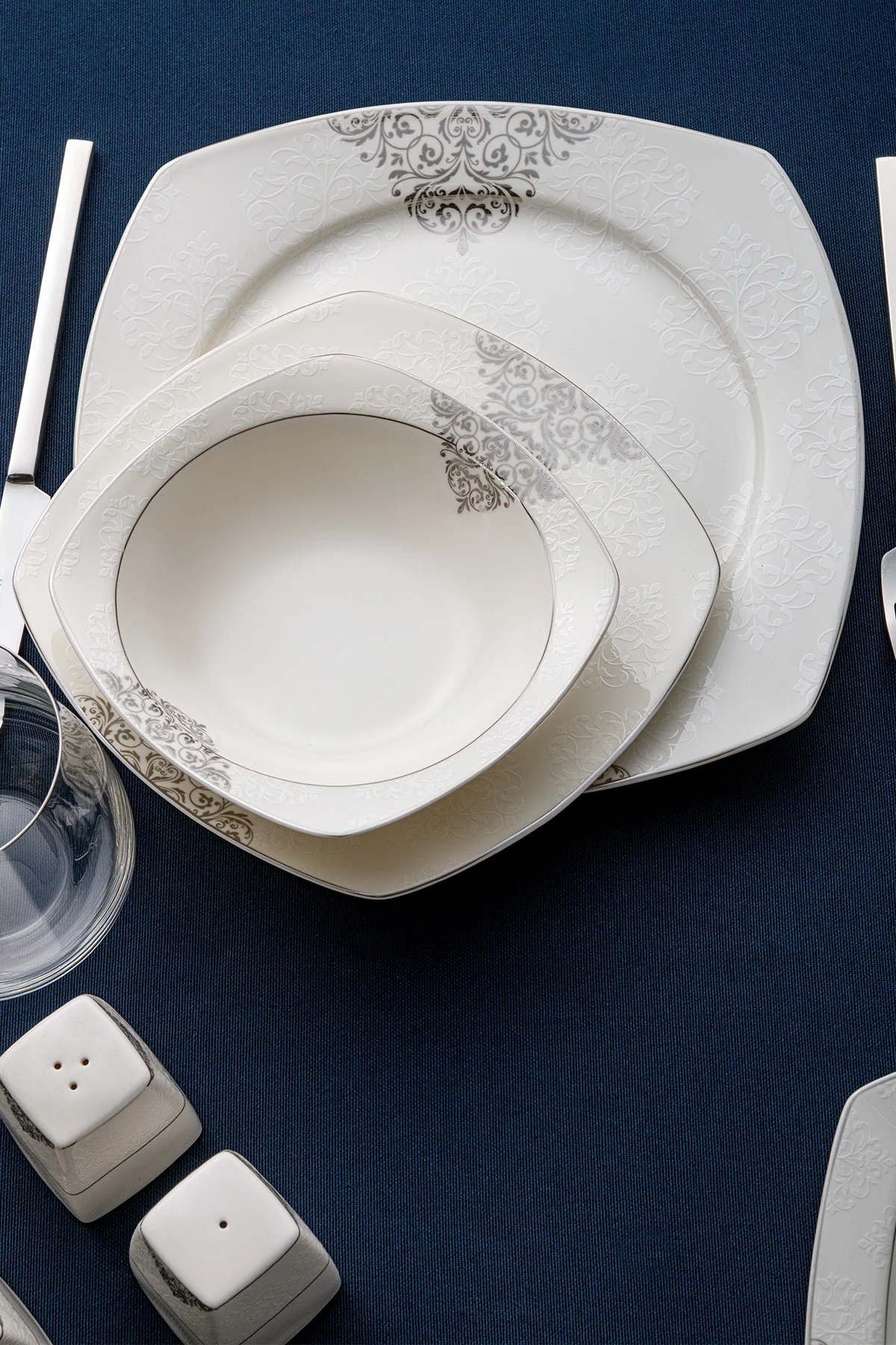 Yasemin 60 Parça 12 Kişilik Porselen Yemek Takımı Platin