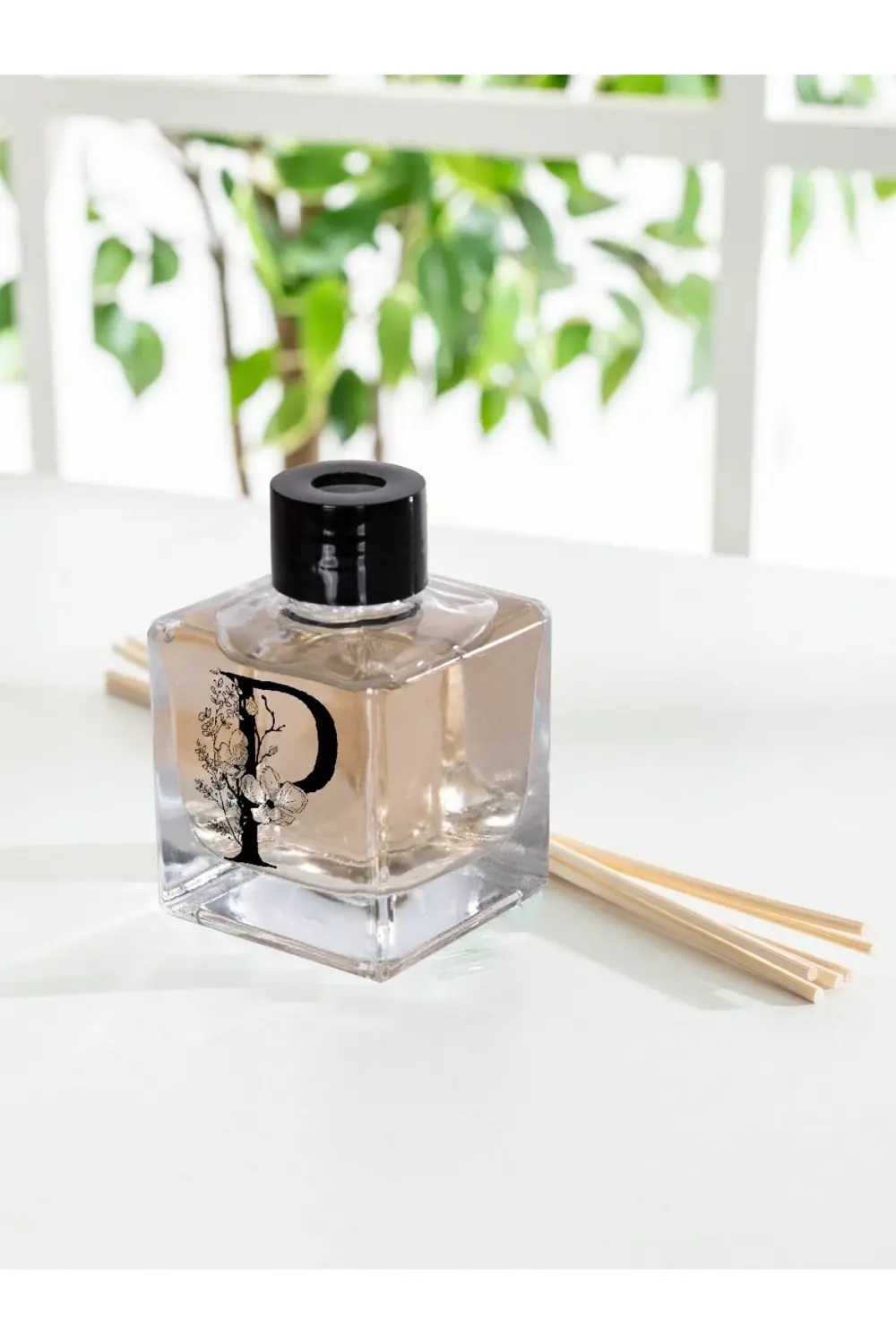 Yasemin Oda Kokusu P Harfli Çiçek Desenli 120 Ml