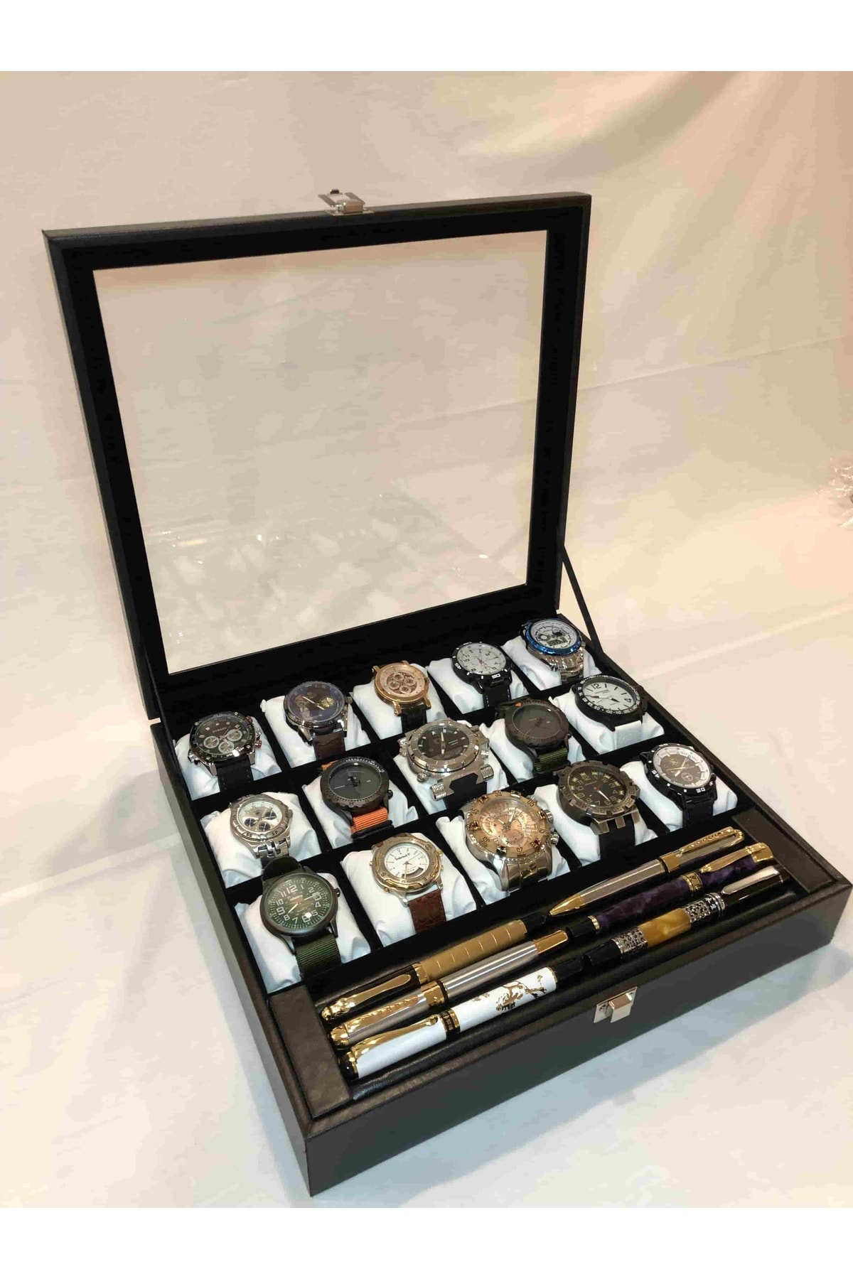 Yatak Odası Düzenleyici Dışı Siyah Içi Kadife 15 Farklı Gözlü Kol