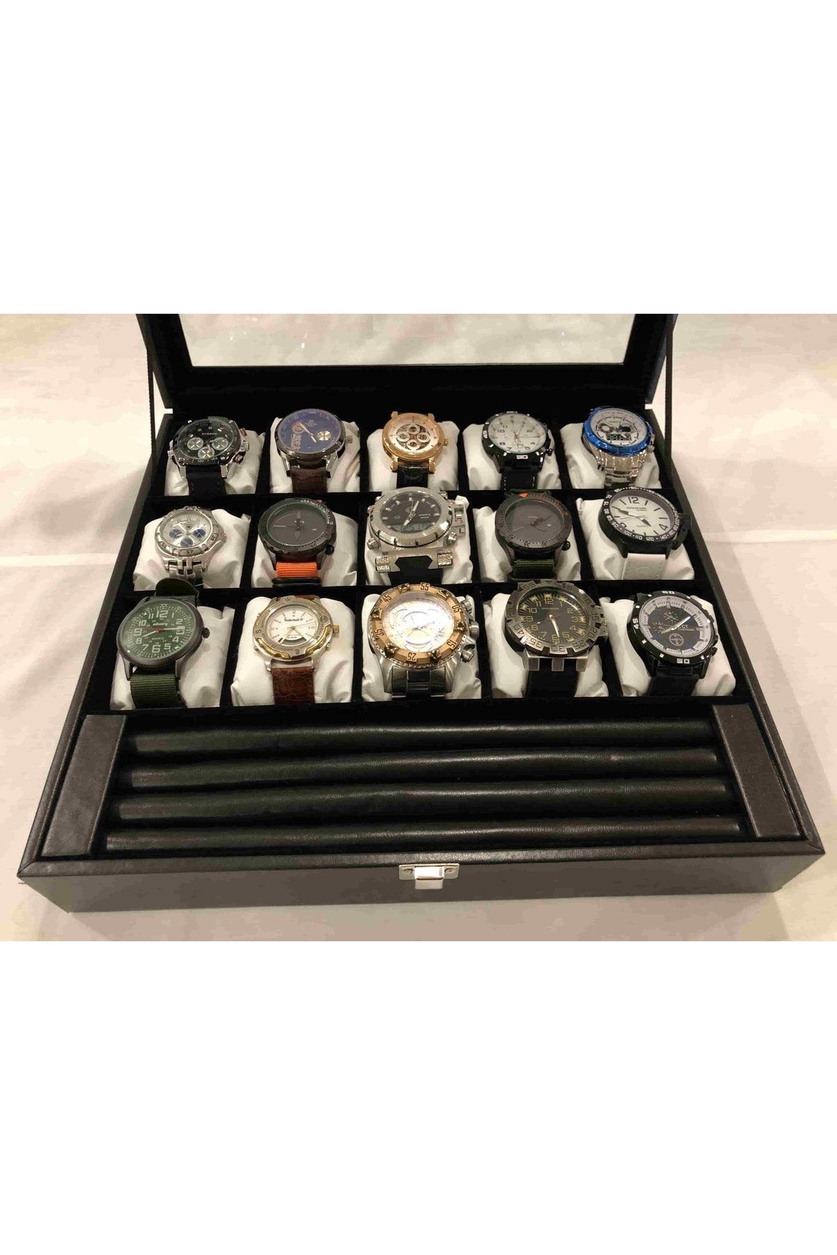 Yatak Odası Düzenleyici Dışı Siyah Içi Kadife 15 Farklı Gözlü Kol