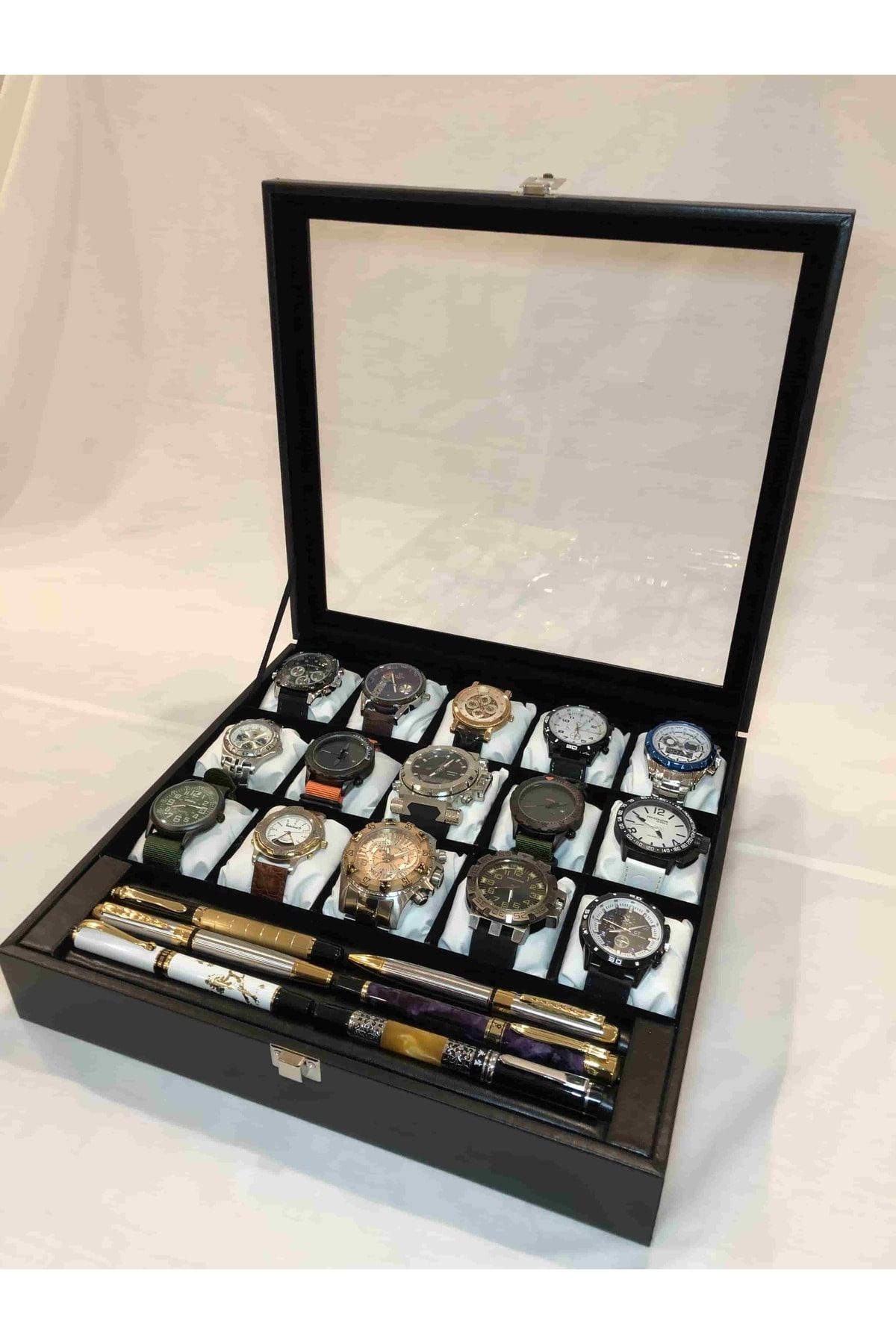 Yatak Odası Düzenleyici Dışı Siyah Içi Kadife 15 Farklı Gözlü Kol