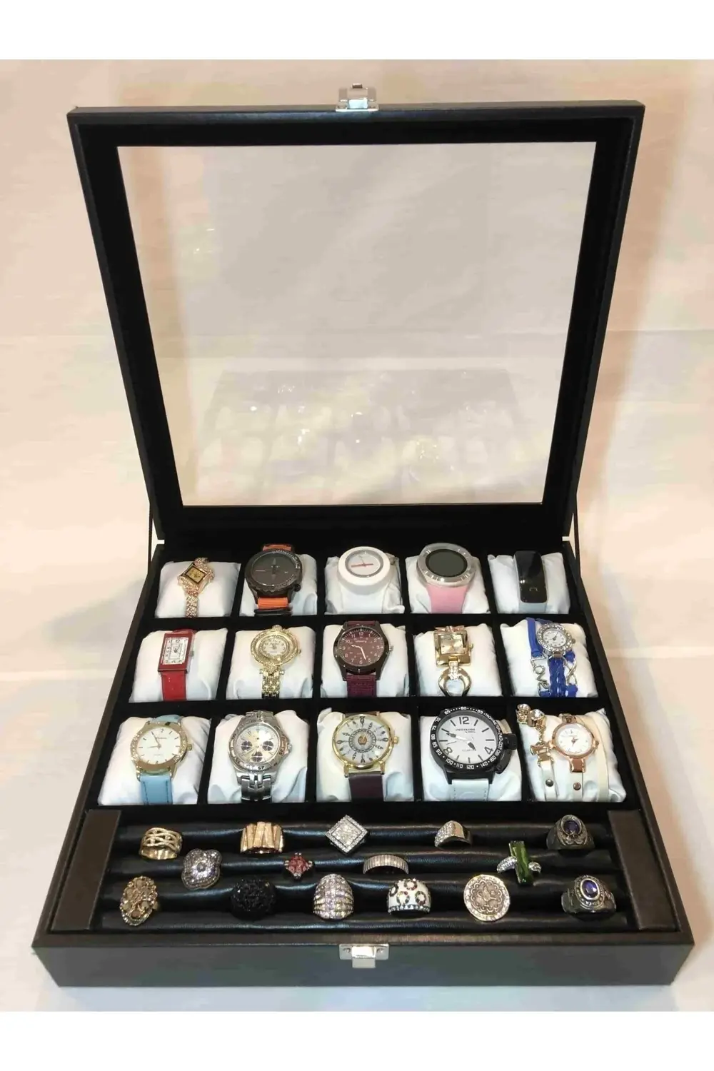 Yatak Odası Düzenleyici Dışı Siyah Içi Kadife 15 Farklı Gözlü Kol