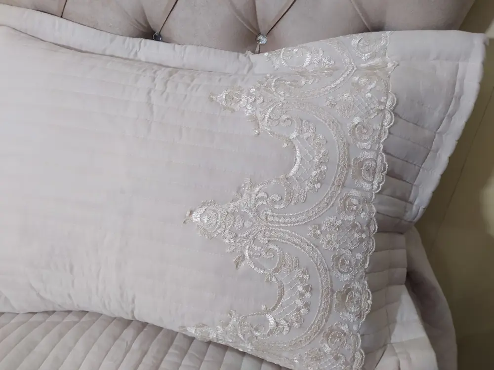 Yatak Örtüsü 13546 Zümrüt Tek Kişilik  Dantelli Toz Pembe %80 Pam
