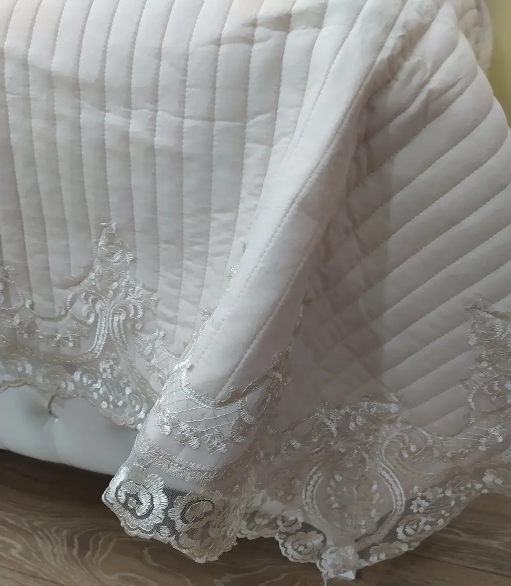 Yatak Örtüsü 13546 Zümrüt Tek Kişilik  Dantelli Toz Pembe %80 Pam