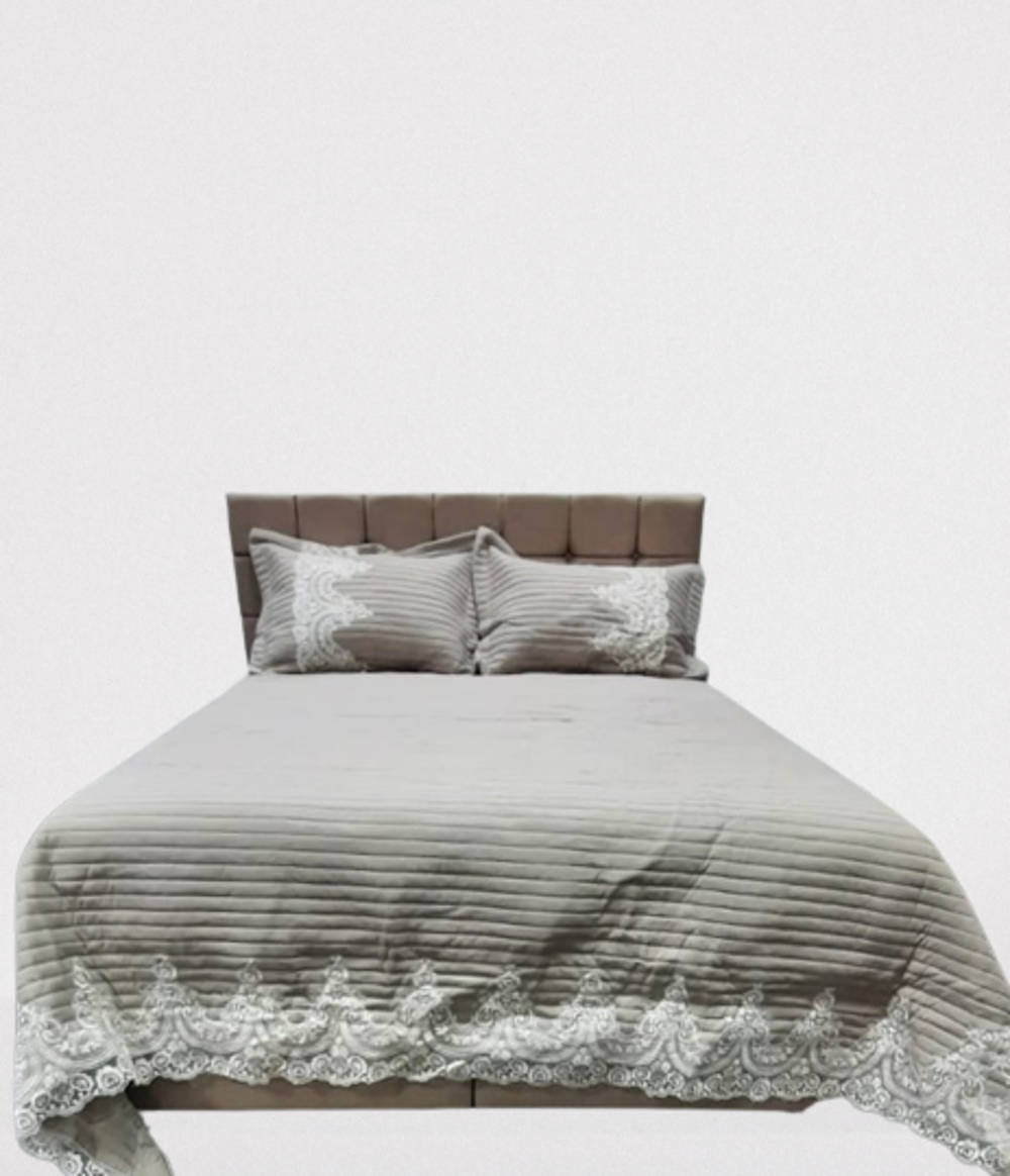 Yatak Örtüsü 19686 Zümrüt Çift Kişilik Dantelli Kapuçino %80 Pamu