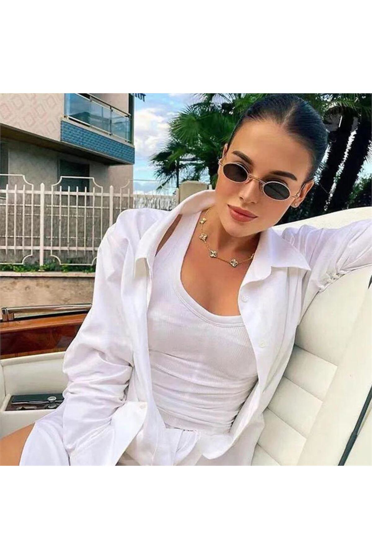 Yatay Oval Gold Çerçeveli Siyah Camlı Güneş Gözlüğü