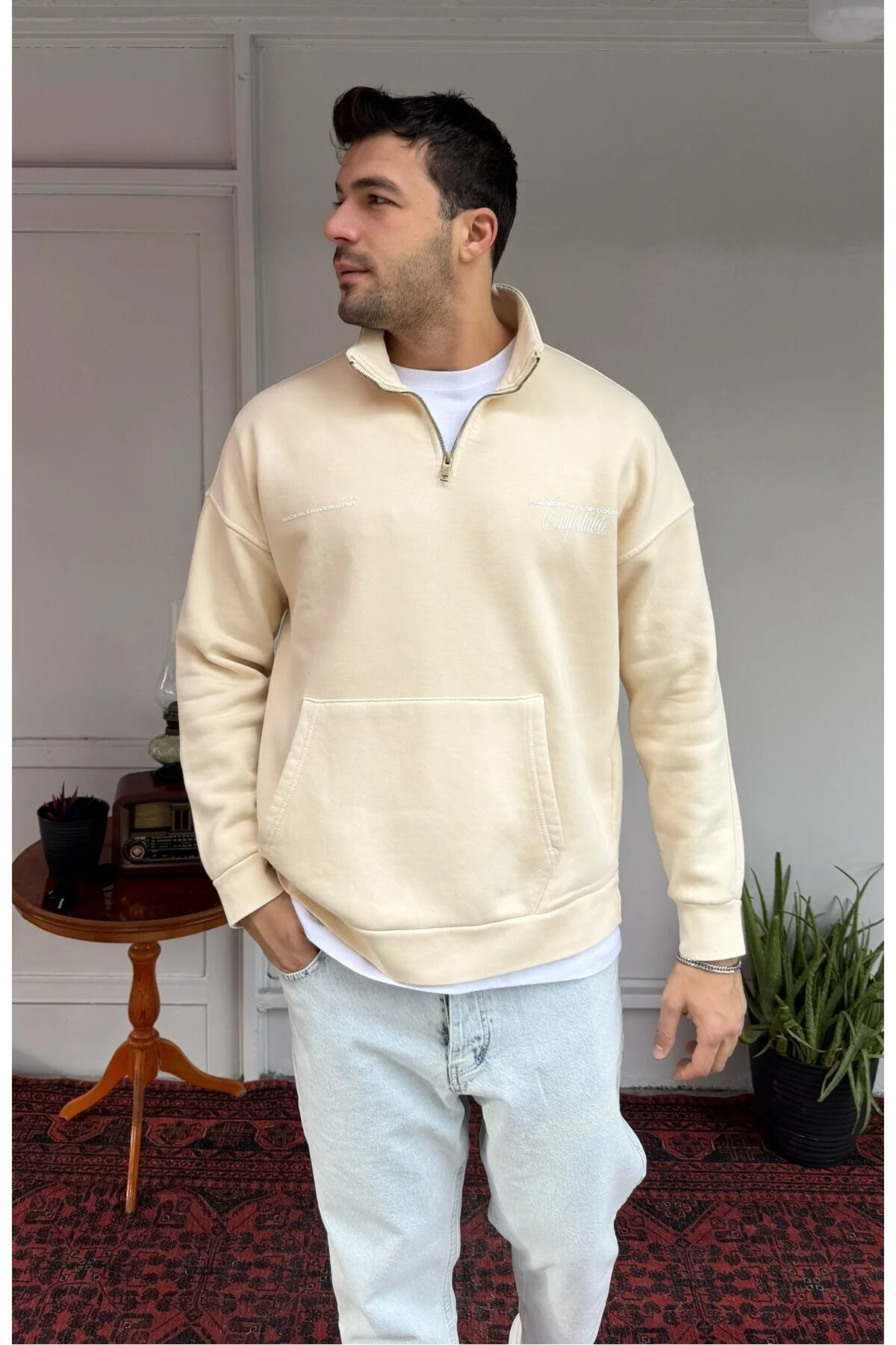 Yazı Detaylı Yarım Fermuar Sweat