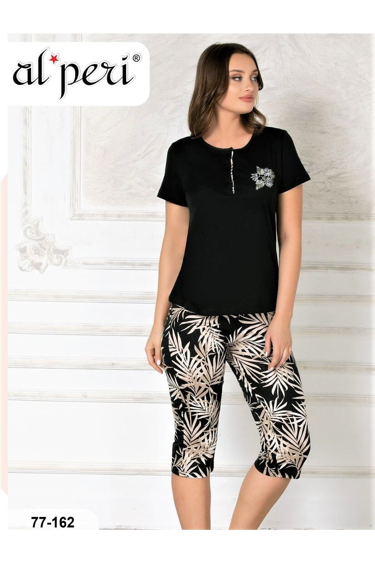 Alperi Yazlık Kısa Kol Kadın Kapri Pijama Takımı Siyah