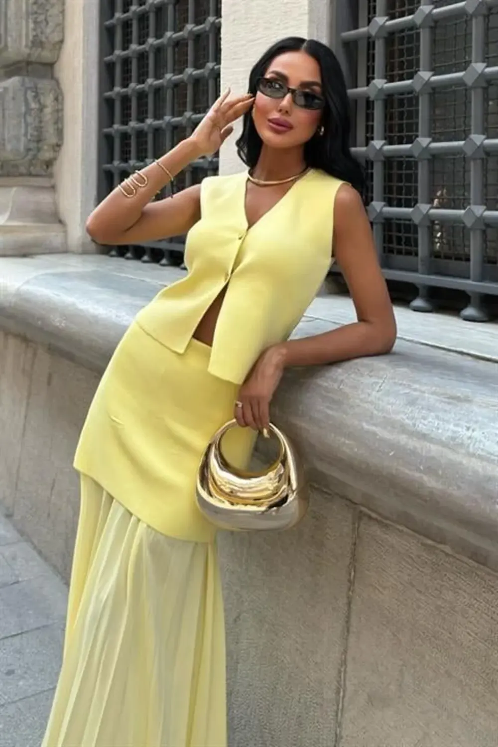 Yelekli Ve Pilise Etekli Triko Takım 10001