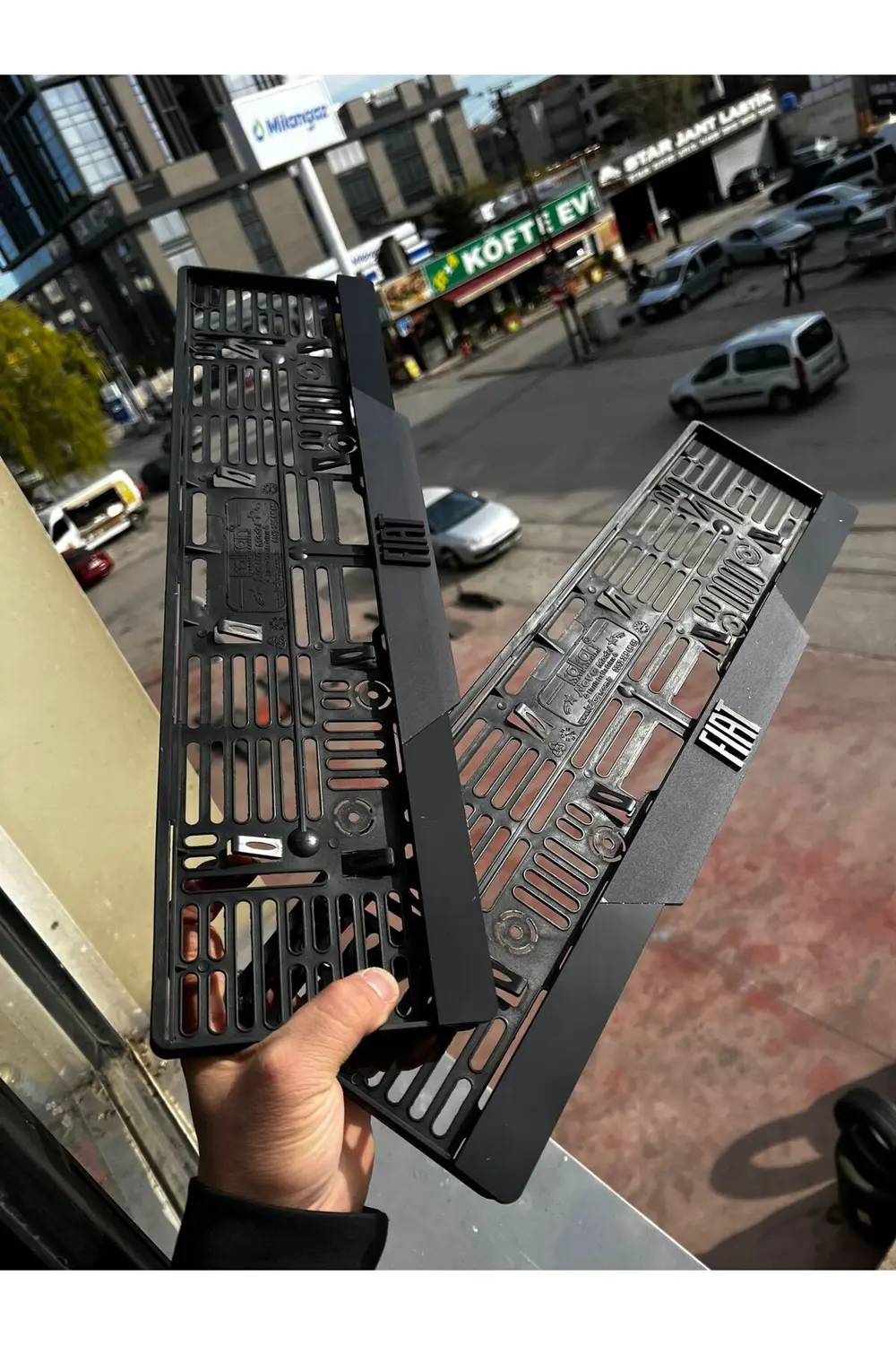 YENİ FİAT LOGOLU Mat Pleksi Plakalık