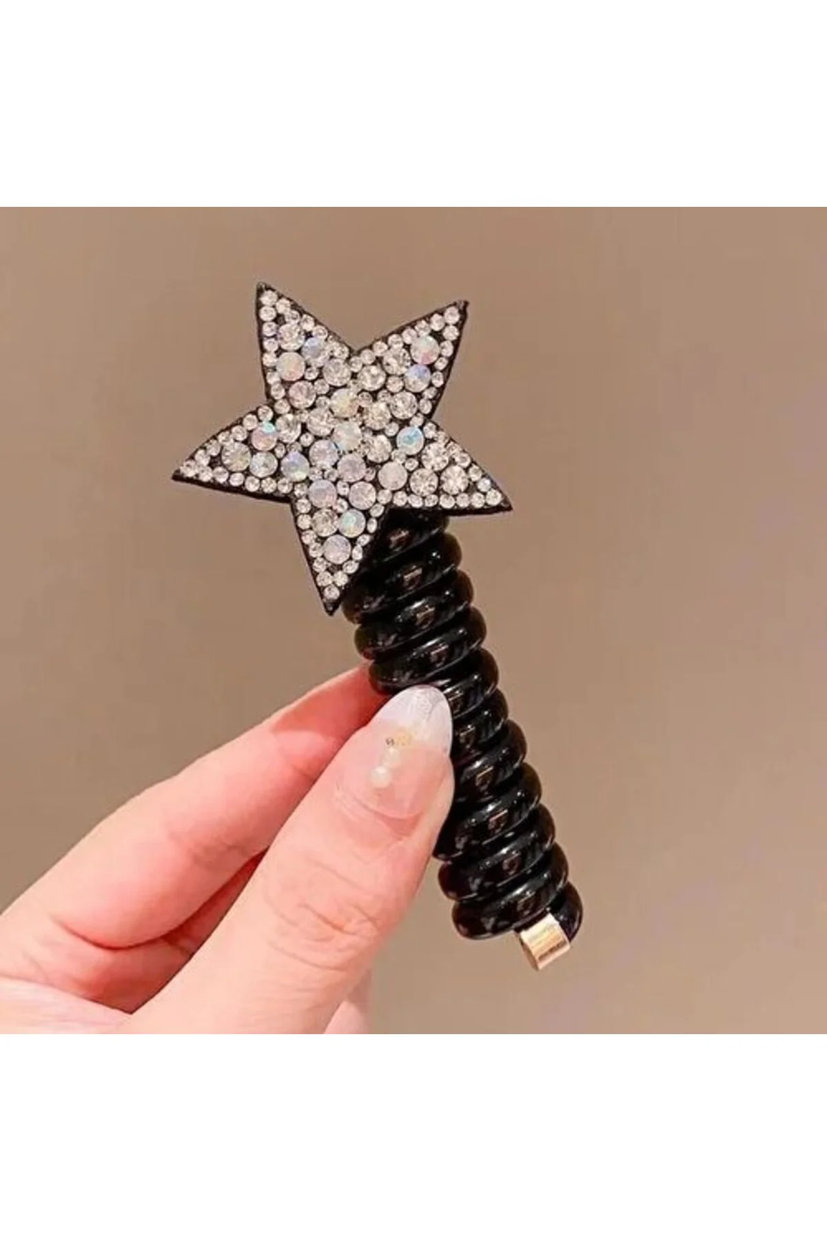 Yeni Kore Yıldız Model Yaylı Burgu Çocuk 2 Adet Saç Tokası Yeni Kore Yıldız Model Yaylı Burgu Çocuk 2 Adet Saç Tokası