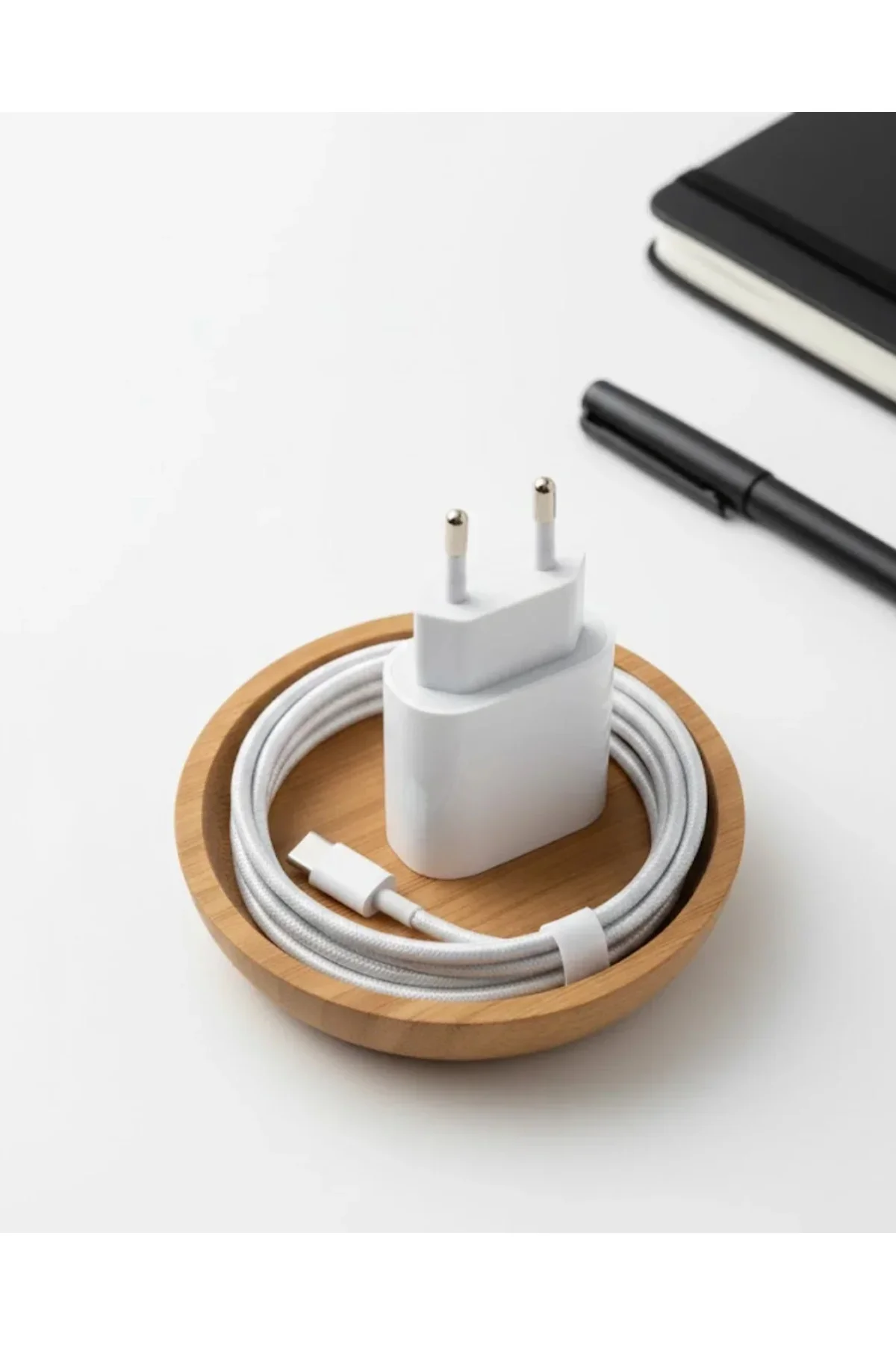 Yeni Nesil 35W USB-C Duvar Şarj Adaptörü Kablo Hediyeli Yeni Nesil 35W USB-C Duvar Şarj Adaptörü Kablo Hediyeli