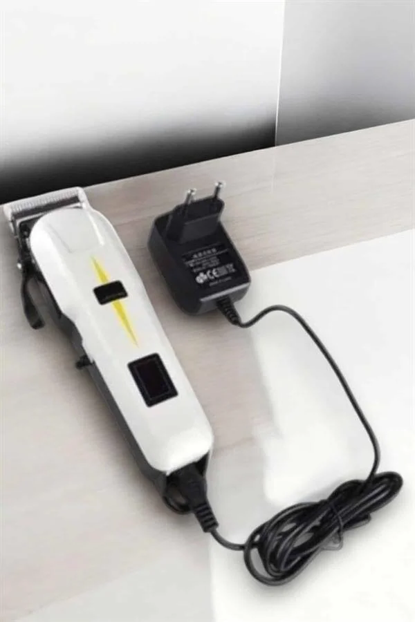Yeni Nesil Tıraş Makinesi - Uzun Şarjlı Paslanmaz Çelik Bıçaklı ve Ergonomik Tasarım