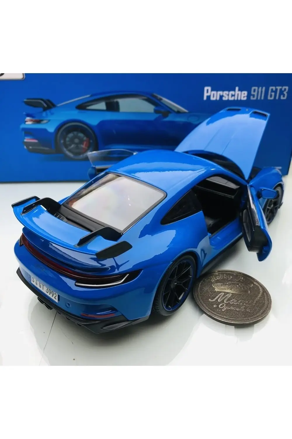 YENİ - NEW 2022 Porsche 911 (992) GT3 Blue 1:18 Ölçek Maisto Prem