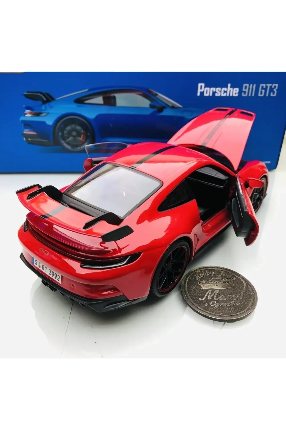 YENİ - NEW 2022 Porsche 911 (992) GT3 Red 1:18 Ölçek Maisto Premi