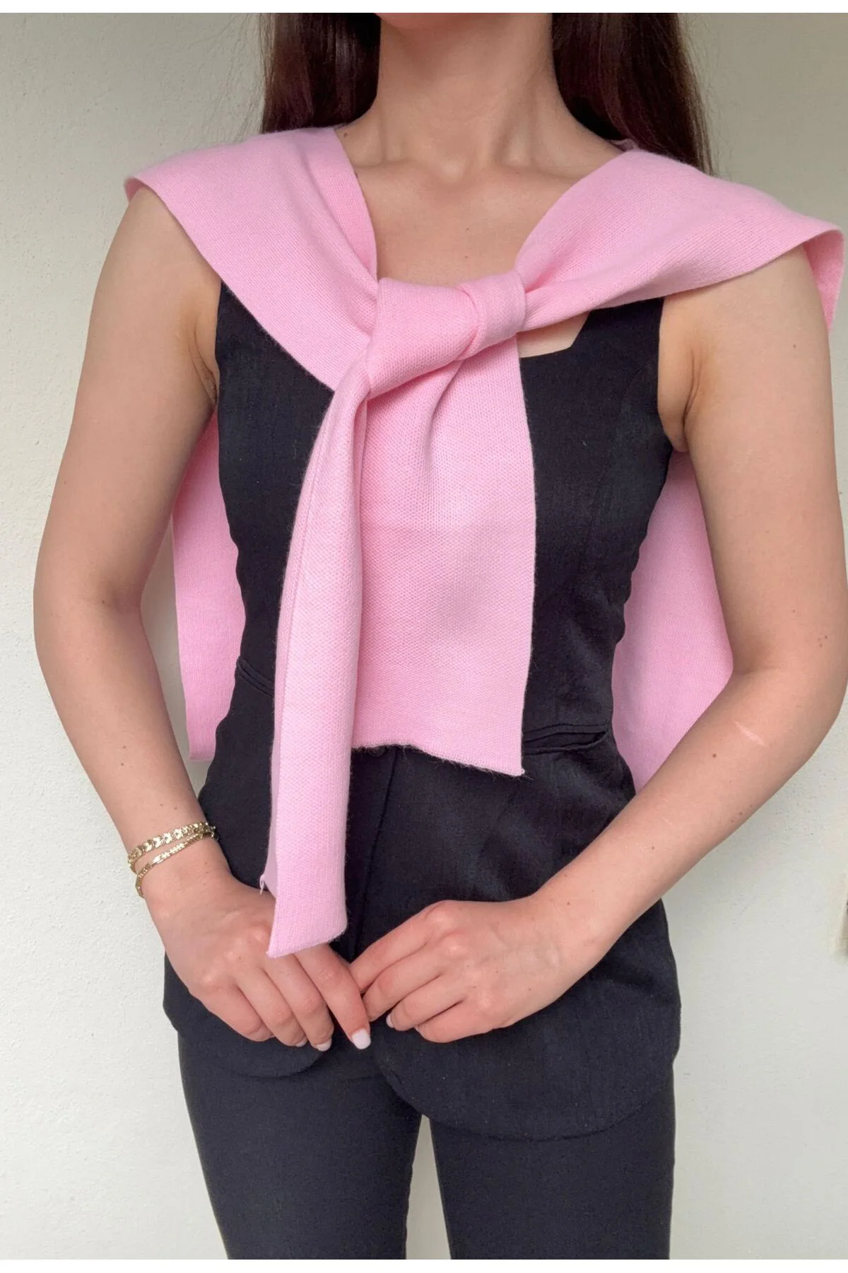 Yeni Stil Koldan Geçirmeli Pembe Triko Omuz Şalı