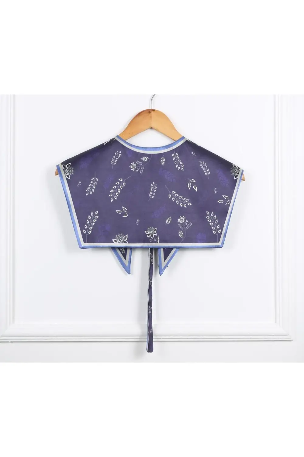 Yeni Stil Omuz Şalı Lacivert Çiçek Desenli